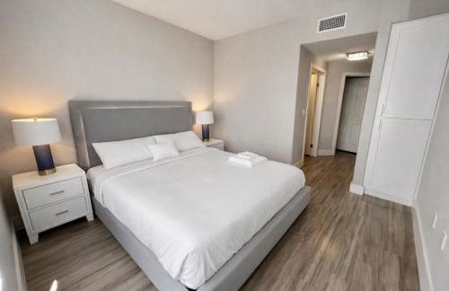 Spacious 2 Bedroom 2 Bathroom In Gated Community - Foto 9