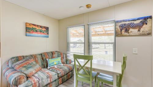 Morriston Getaway with Patio - Near HITS Farm! - Foto 3