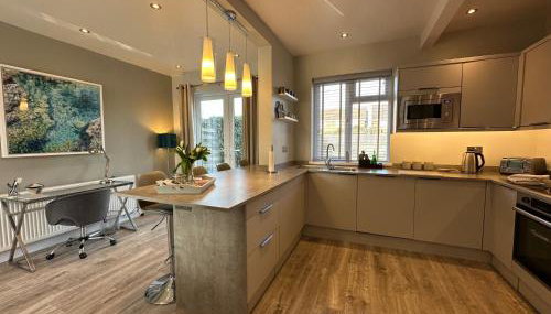 Stylish Home - Sleeps 4 & Free Parking - Foto 5, stove