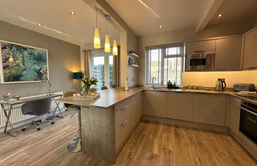 Stylish Home - Sleeps 4 & Free Parking - Foto 5