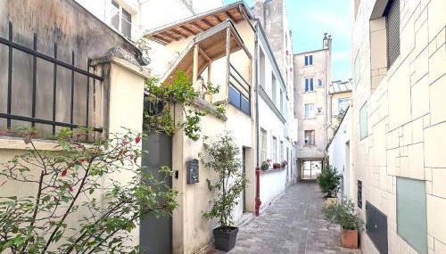 Montmartre vue sur les toits de Paris et la Tour Eiffel - Foto 3