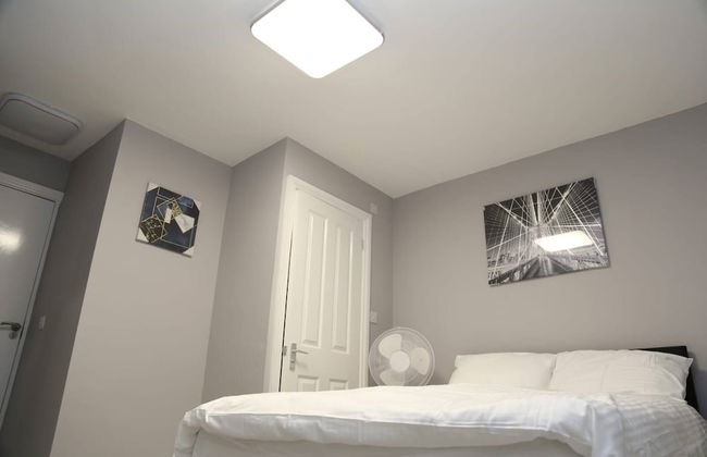 Room in House - Aa Guest Room6 - Photo 5