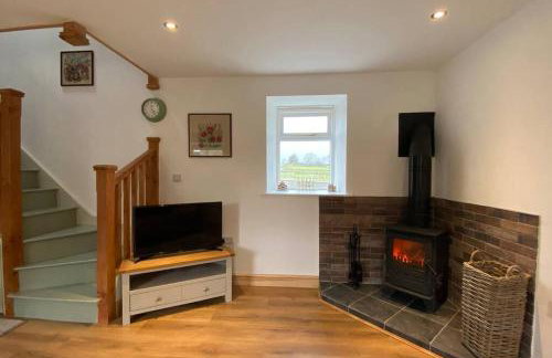 Phil's Cottage Sleeps 2 one dog by prior permission - Photo 9