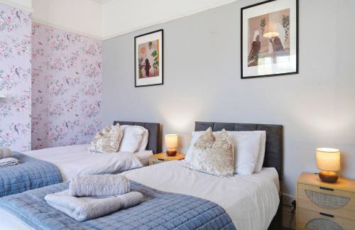 Large 7-Bed House Sleeps 14 FREE Parking ,Contractors & Groups Welcome - Foto 39
