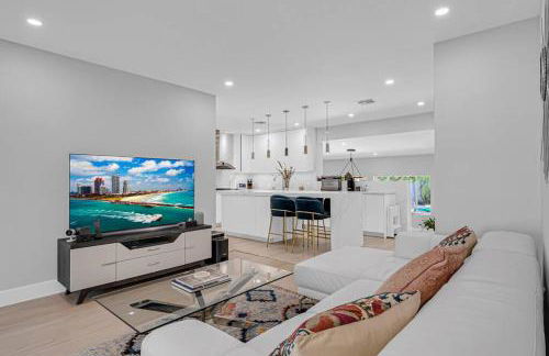 Casa la Miami - Central location Villa with Pool & Gym - Photo 24