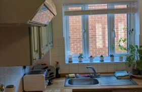 Stylish, Peaceful 2-Bed Flat with Free Parking - Foto 13