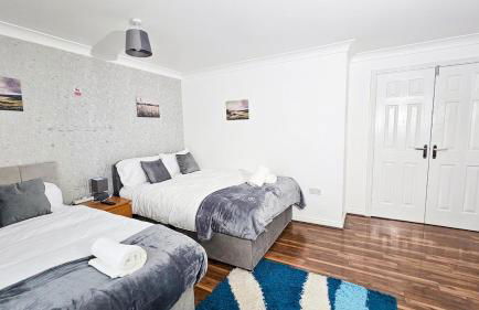 Manchester City Deluxe 4-Bed near Etihad Stadium & C0-0P Arena, Sleeps 9 - Foto 43