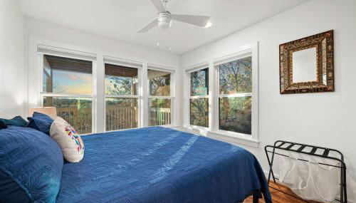 The Clifftop Perch, 70ft above the dry Blanco - Foto 5