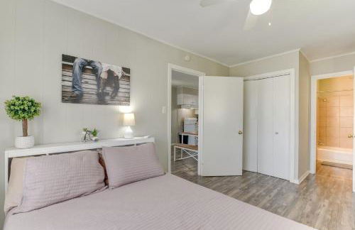 about 1 Mi to the Strand! Couples Retreat in Galveston - Foto 14