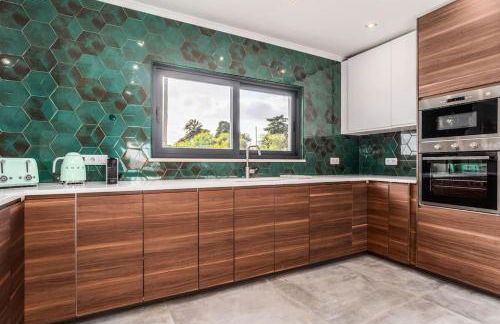 Luxurious 4Bedroom Villa Retreat by Lisbeyond - Foto 14