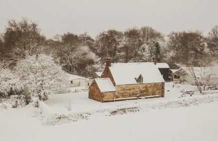 The Organic Cotswolds Shepherds Hut - Photo 59