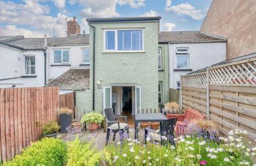 Chic 2-bedroom townhouse in vibrant Abergavenny - Foto 14