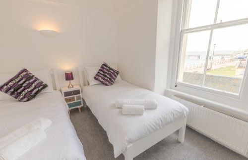 Pier View Apartment at Beach House - Photo 17