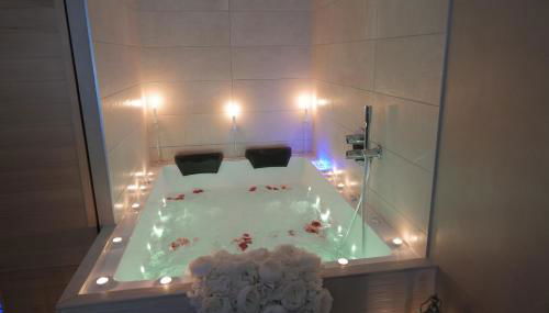 Nid à bulles - Loft 35m2 sauna jacuzzi 10min centre Strasbourg - Foto 3