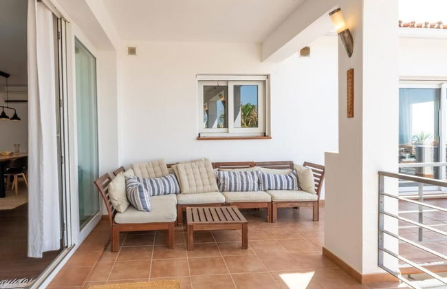 Spacious 3BR Villa with pool and views - Foto 33