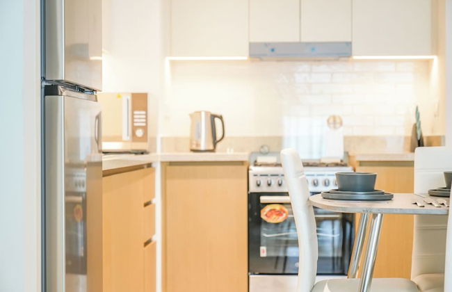 Yogi - Elegant Apartment With Balcony Amidst Vibrant Area - Foto 8