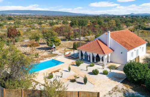 Vila Nira Radonić - Foto 50