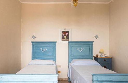 2 Bedroom Beautiful Apartment In Laureana Cilento - Photo 28