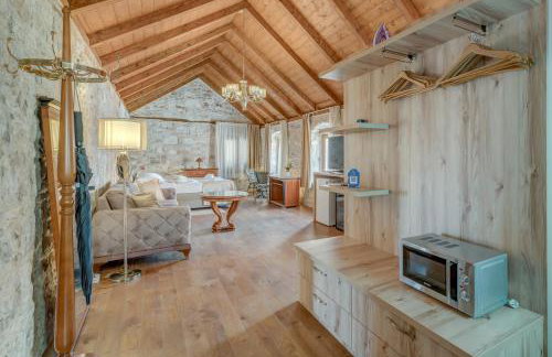 Emperor Suite - Beyond Timeless - Photo 16