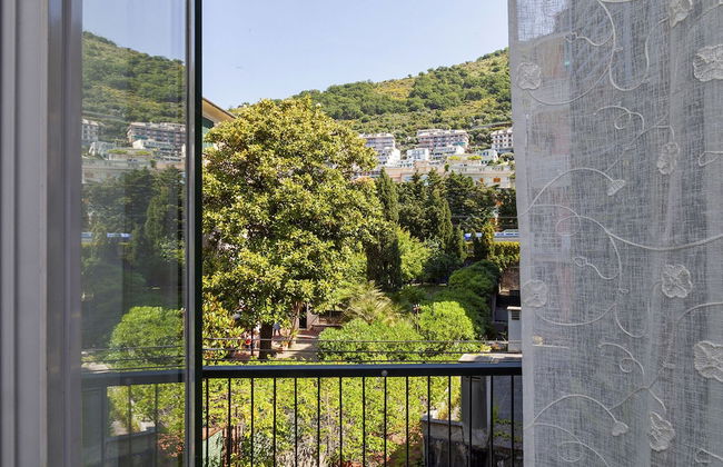 Quinto Seaview Apartment - Photo 16