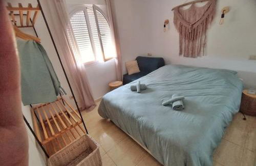 Zonnig appartement met zwembad - Foto 13