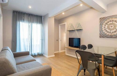 BeBarceloner Sant Andreu Apartments - 3 bedrooms with terrace - Photo 16