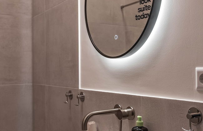 Limehome Den Haag Keizerstraat - Foto 54