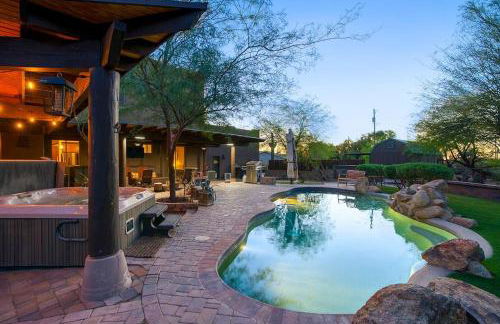 Saguaro Sunset - Secluded 4BR Home with Rooftop Patio - Foto 2