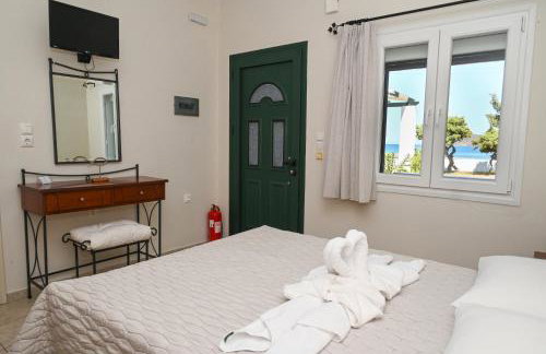 Akrothalassia - Photo 41