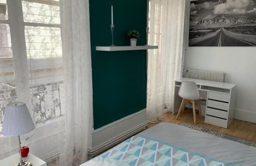 020 CHIC & COSY GRAND APPART 57m2 HYPERCENTRE WIFI SMART TV NETFLIX - Foto 25