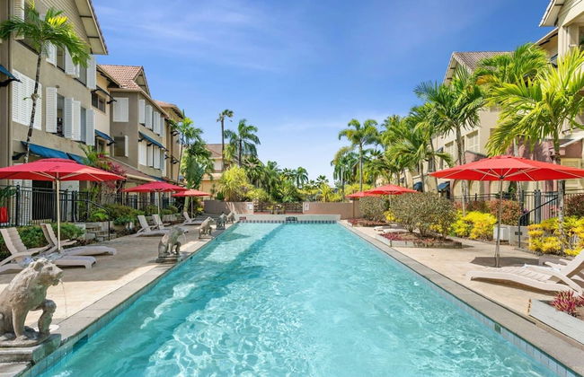 Reef Apartment Cairns - 4 Pools Resort BBQ - Photo 1