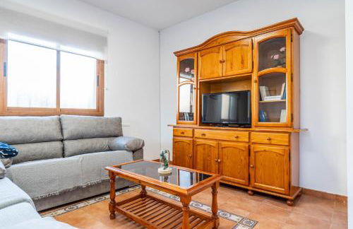 Amplia Casa Familiar con Calefacción, cerca de Sierra Nevada y Granada - Foto 10