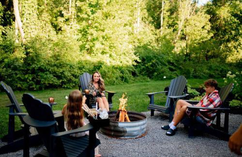 Luxury Barndo with Hot Tub, Indoor Sports Court, Private Acreage, and Near Notre Dame - Foto 23