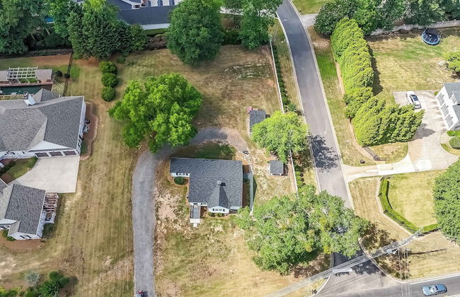 Kennesaw Cottage - Photo 32