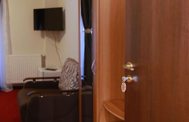 Pensiunea Elemar - Foto 4