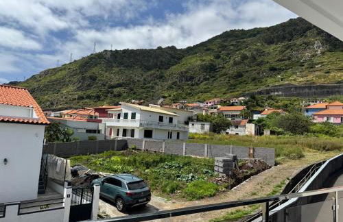 B - Elegent 2 Bedroom Modern Townhouse - Foto 42