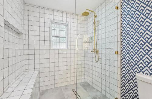 5-BR Relaxing Retreat with Pool Hot tub Fire Pit - Foto 24