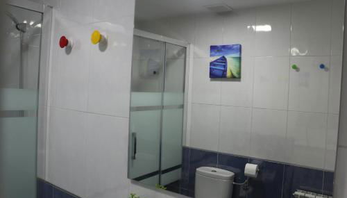 Apartamentos Roca Tarpeya - Foto 4, Shower