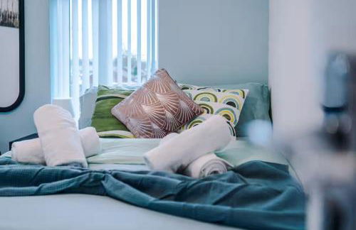 Group-Friendly Home near Manchester with Hot Tub and Private Cinema Room - Foto 21