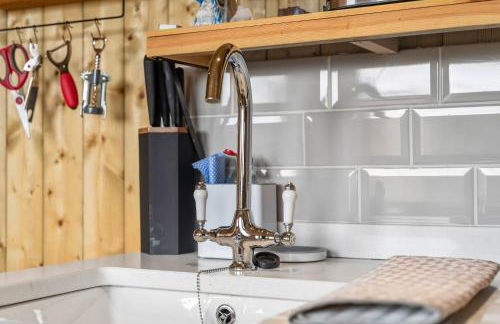 Unplug & Reconnect, Romantic Retreat with Hot Tub - Foto 20