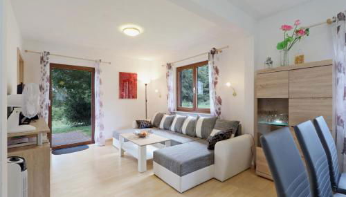 Seepark Kirchheim Ferienhaus bei Vera mit Sauna - Foto 4