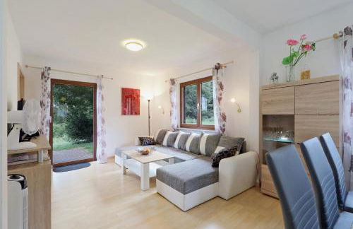 Seepark Kirchheim Ferienhaus bei Vera mit Sauna - Foto 4