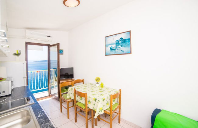 Apt Next to the Beach w Balcony and sea View - Foto 7