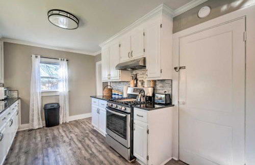 Modern Florence Getaway with Patio and Grill! - Foto 9