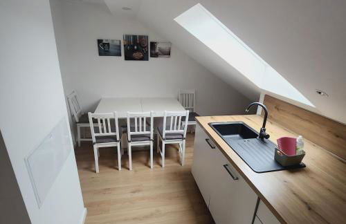 Apartment Katarina Oberasbach 24h Self Checkin mit Klimaanlage 6 Minuten von Playmobil Fun Park - Foto 13