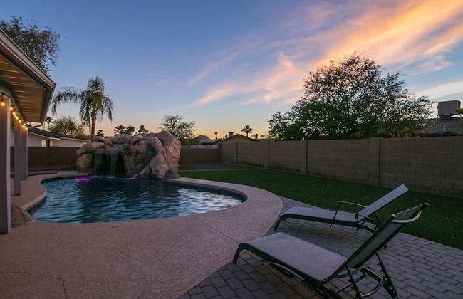 Relaxing 4 Bdrm Retreat in the Heart of Scottsdale - Foto 27