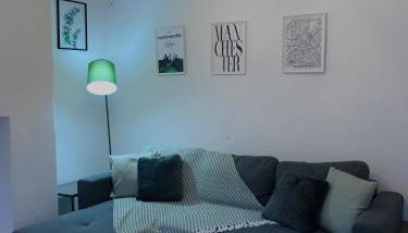 Modern 3-BR Home on Edge of City Center With Free Parking - Foto 4