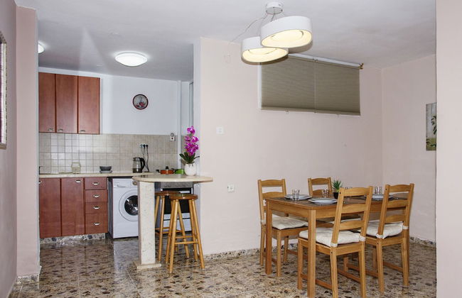 KAV Apartments - Near Assuta Korazim St - Photo 6