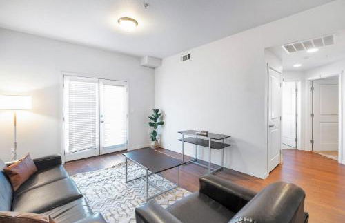 Private 2Bdrm Apartment Convenient to All - Foto 3