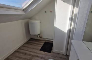 Cozy studio Libourne Train station within walking distance - Foto 7